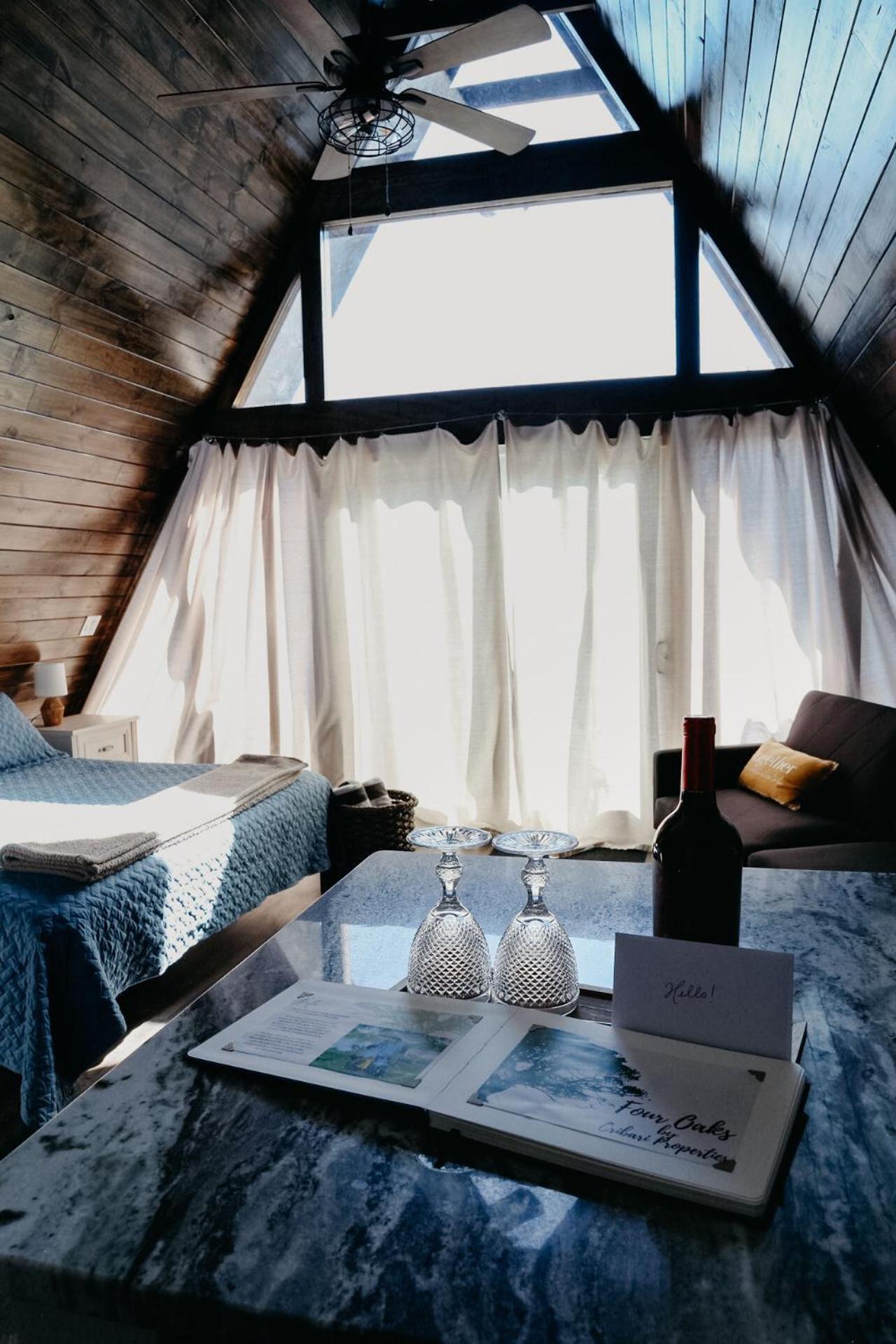 فيلا Dean'S Den: Private Deck W/ Jacuzzi And A View نيو بروانفيلز المظهر الخارجي الصورة
